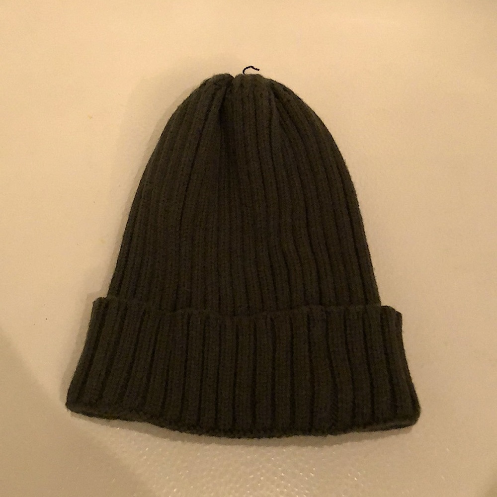 Green beanie